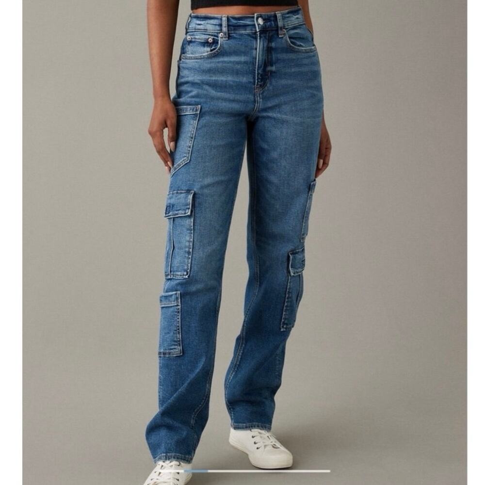 American Eagle Super High Waisted Baggy Straight Cargo Jean Women’s 4 Regular